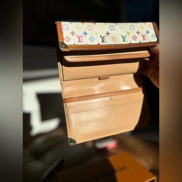 Louis Vuitton✨Murakami Monogram Sarah Leather Wallet✨White Multi✨WITH BOX💎 - Picture 11 of 16